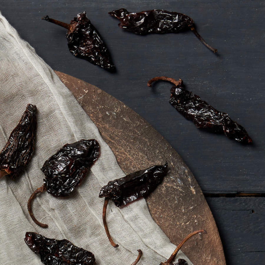 Cuna de Piedra Comalcalco, Tabasco w/Smoked Heirloom Chile 73%, 2.1oz - Image 3