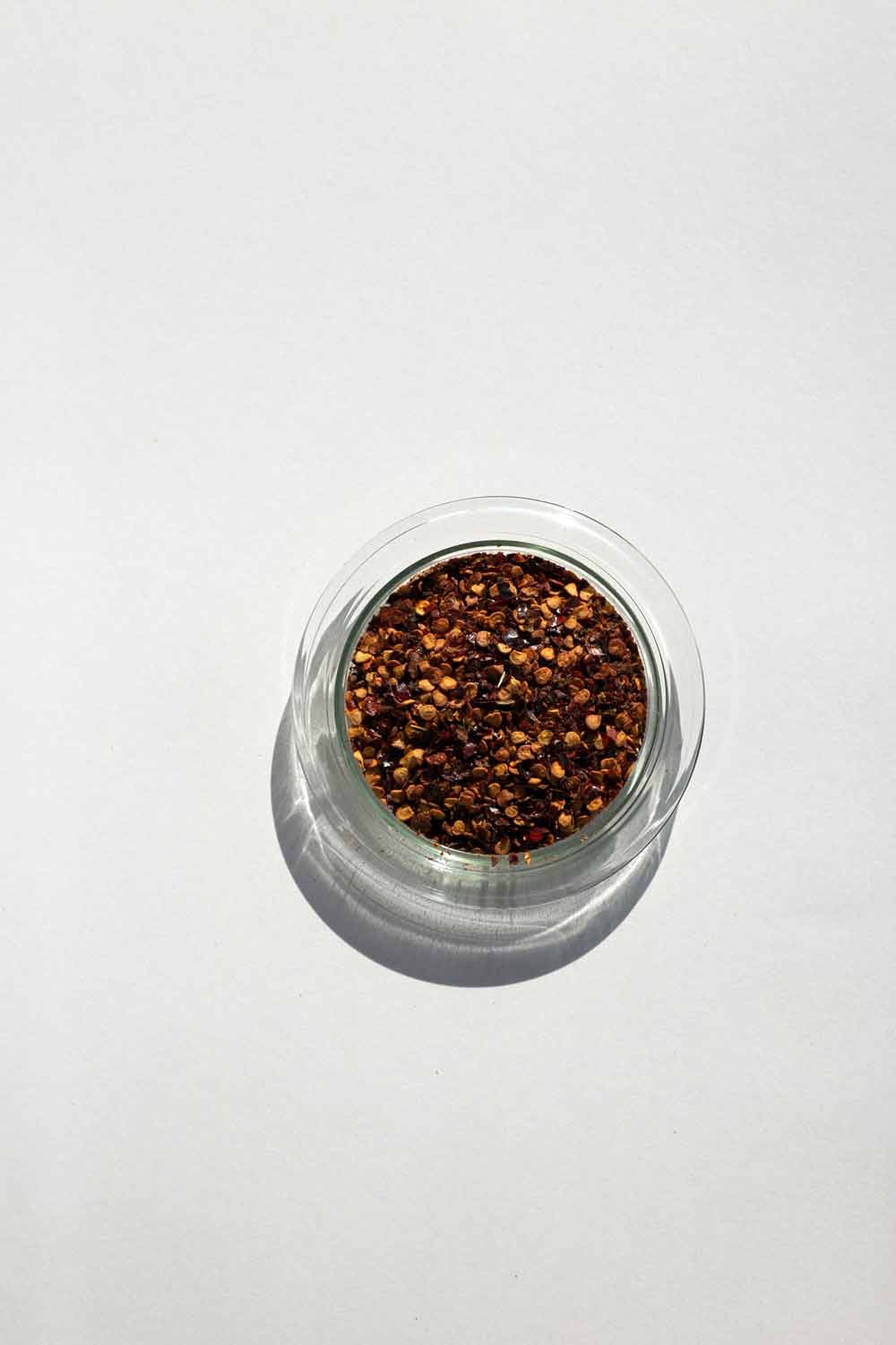 Daphnis and Chloe Smoked Chili Flakes Glass Jar, 50g - Image 3