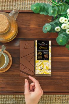 Valrhona Grand Cru Jivara Milk 40%, 70g - Image 2